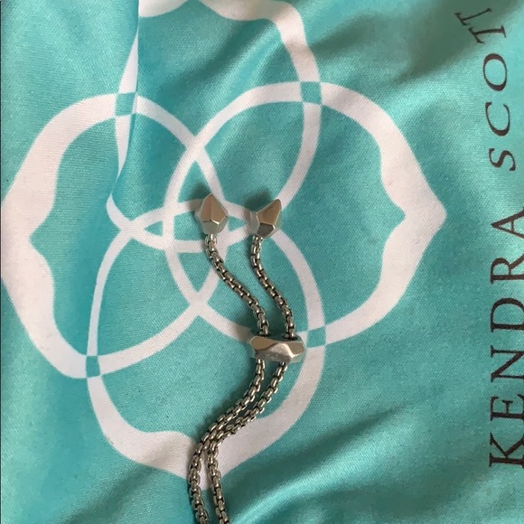 Kendra Scott Necklace - Picture 3 of 3